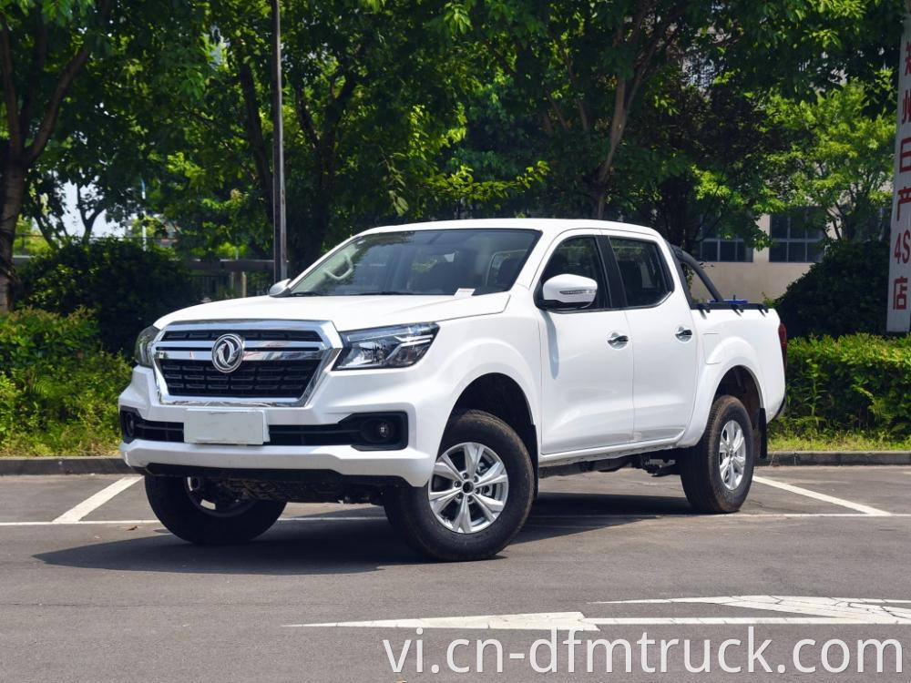 Dongfeng Rich6 Pickup Truck White